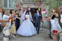 ПРОДАМ СВАДЕБНОЕ ПЛАТЬЕ И АКСЕССУАРЫ К НЕМУ !! - Изображение #1, Объявление #618599