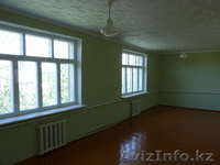 дом новый  2 этажа из жженого кирпича, общей площадью 222 м2, хозпостройки, сад - Изображение #8, Объявление #1620691