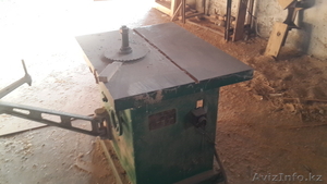 Станок фрезерный деревообрабатывающий