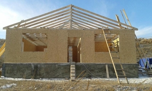 Сборно-щитовой дом из сэндвич панелей