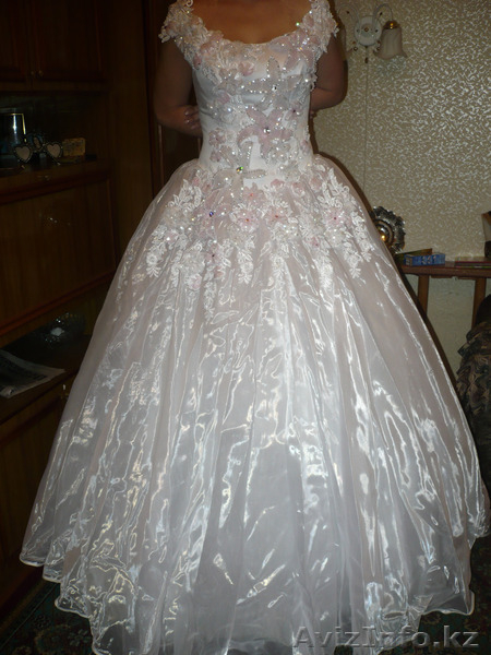 Свадебное платье, корсет с вышивкой - Изображение #1, Объявление #297768