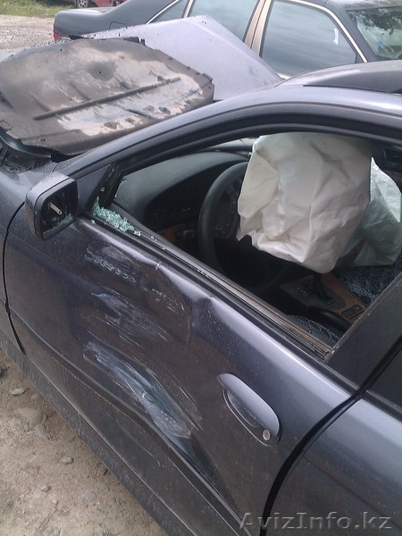 Продам бмв по запчастям е39 528i 1997г tauring дельфин универсал битая морда - Изображение #4, Объявление #1484601