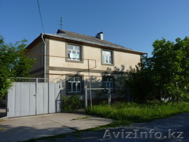 дом новый  2 этажа из жженого кирпича, общей площадью 222 м2, хозпостройки, сад - Изображение #1, Объявление #1620691