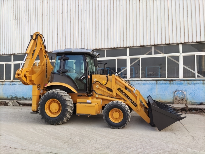 Экскаватор-погрузчик BRENNER 983. Предлагаем к поставке. - Изображение #3, Объявление #1715016